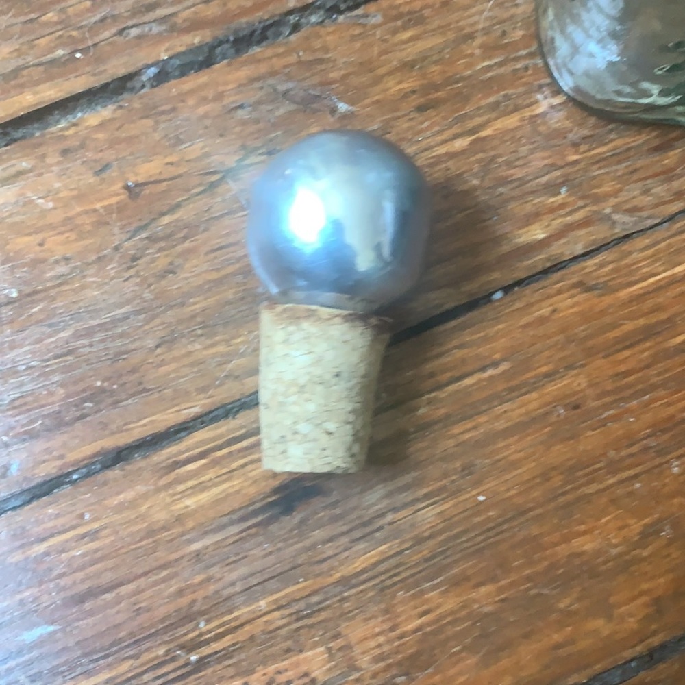 Glass Bottle Decanter - Picture 4 of 4